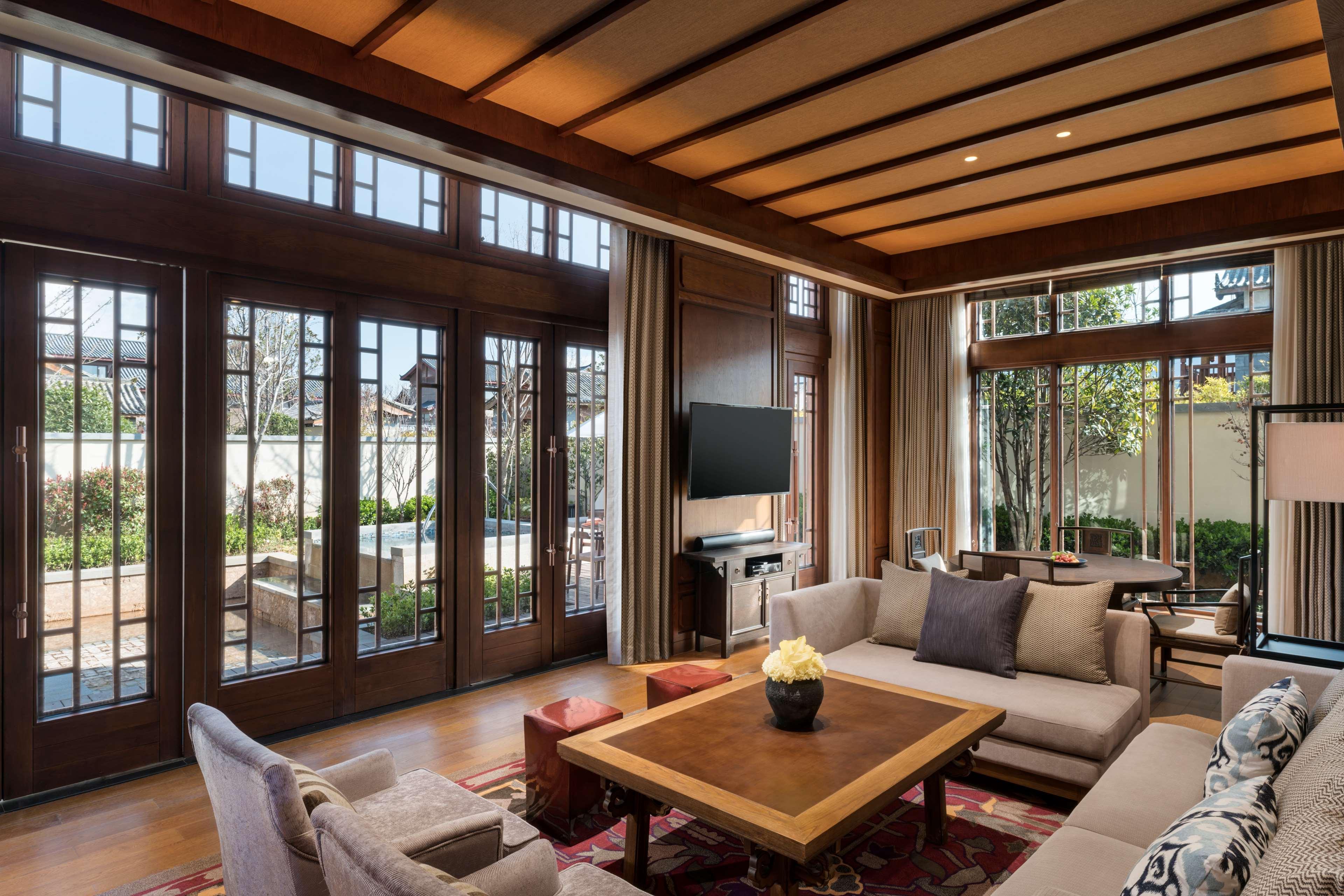 Jinmao Purelax Lijiang, The Unbound Collection By Hyatt Hotel Lijiang  Exterior photo