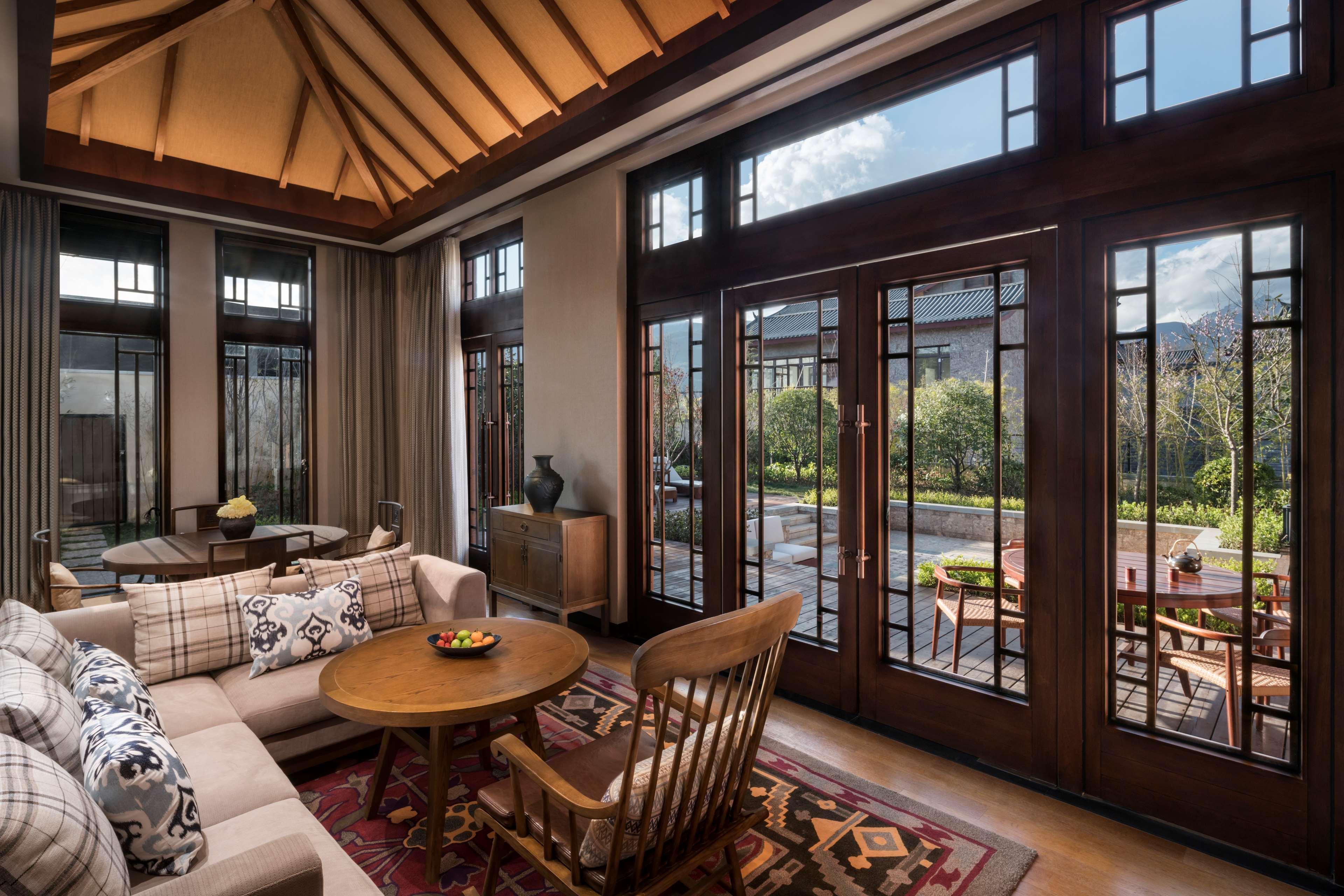 Jinmao Purelax Lijiang, The Unbound Collection By Hyatt Hotel Lijiang  Exterior photo